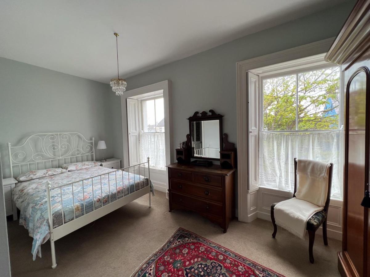 הוילה Killough Unique Townhouse With Large Garden Down To The Sea מראה חיצוני תמונה