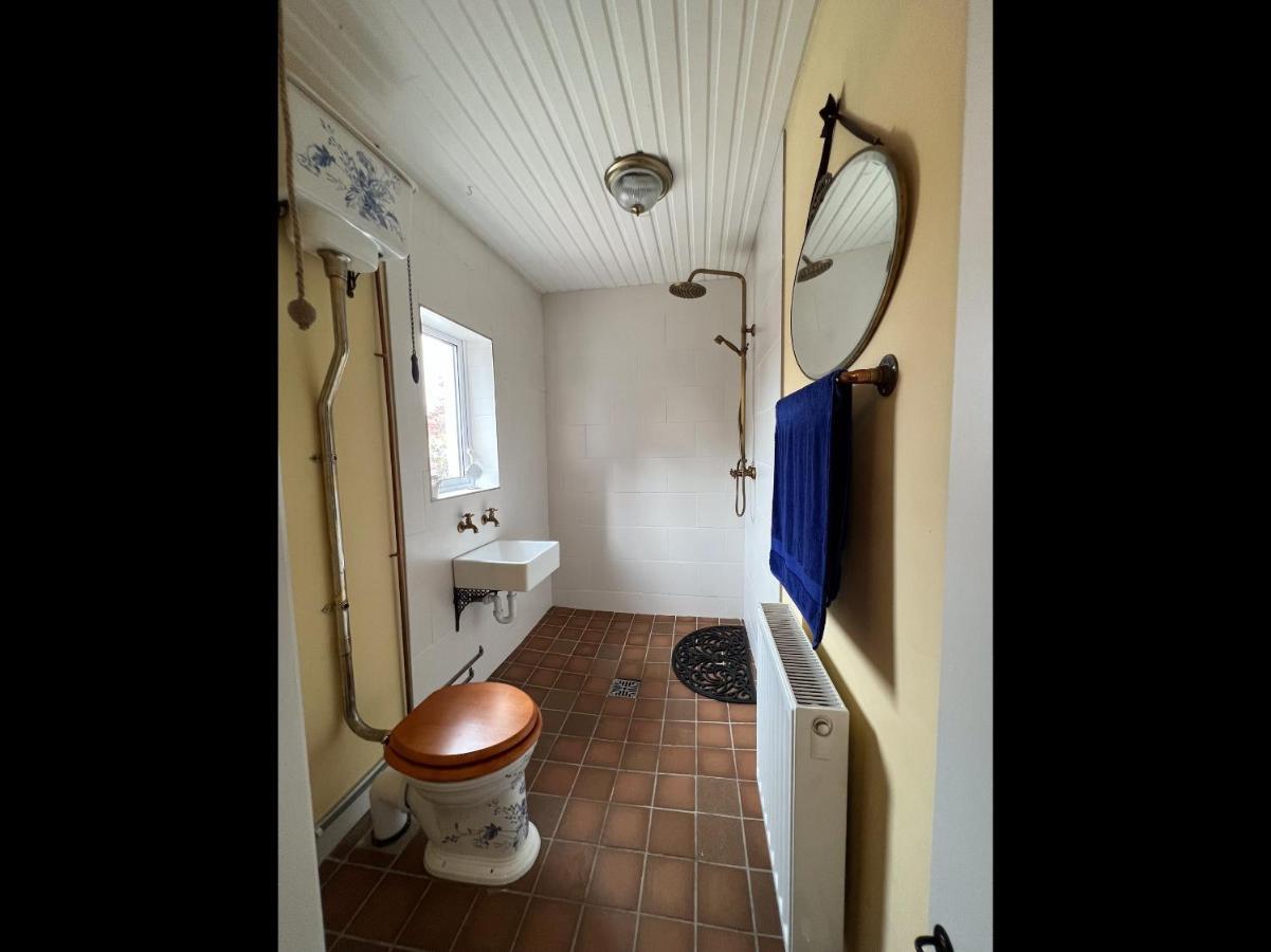 הוילה Killough Unique Townhouse With Large Garden Down To The Sea מראה חיצוני תמונה